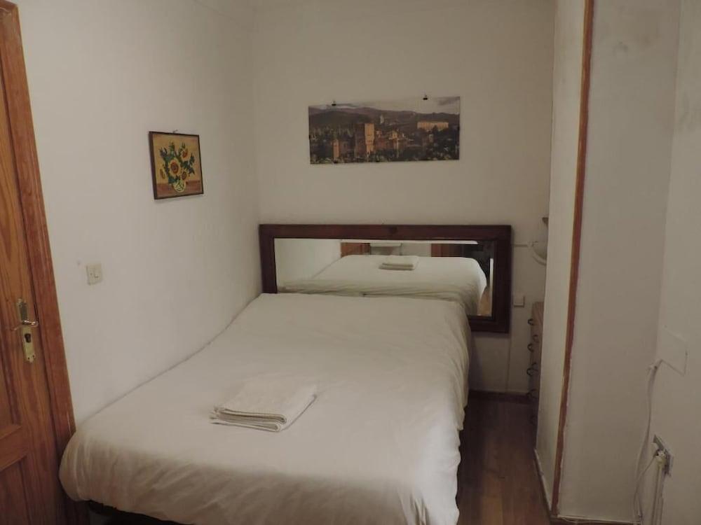 Hostel El Cascabel Granada Bagian luar foto